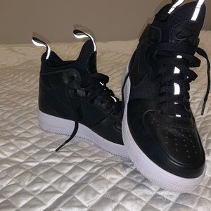 Nike air high tops. Size 8